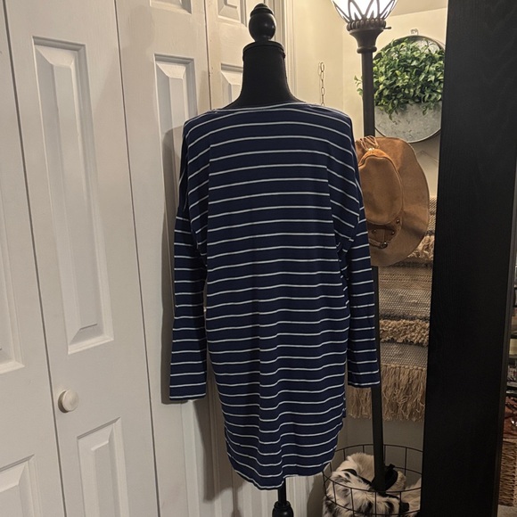 Victoria's Secret Navy and White Striped Pajama Top - Picture 2 of 4